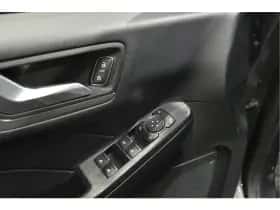 Ford Kuga (2019) thumbnail 17