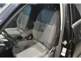 Volkswagen Tiguan (2016) thumbnail 11