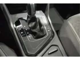 Volkswagen Tiguan (2016) thumbnail 21