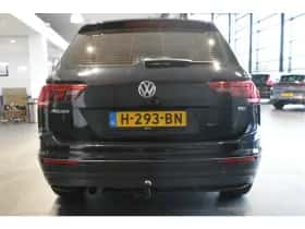 Volkswagen Tiguan (2016) thumbnail 5