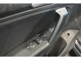 Volkswagen Tiguan (2018) thumbnail 16