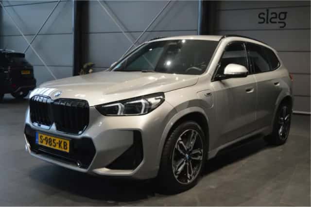 BMW X1 (2022) thumbnail 2