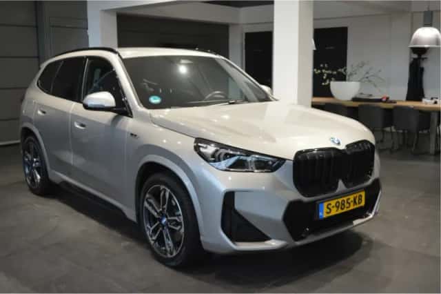 BMW X1 (2022) thumbnail 3
