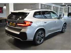BMW X1 (2022) thumbnail 4