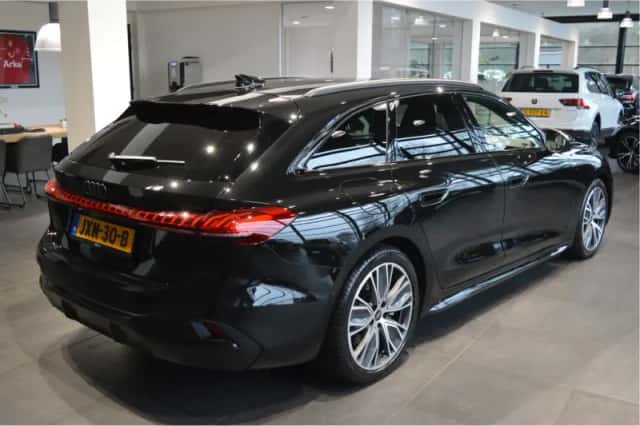 Audi A5 (2024) thumbnail 4