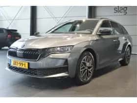 Škoda Octavia (2020) thumbnail 2