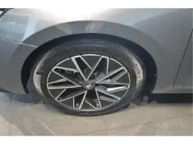 Škoda Octavia (2020) thumbnail 11