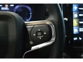 Volvo XC40 (2020) thumbnail 18