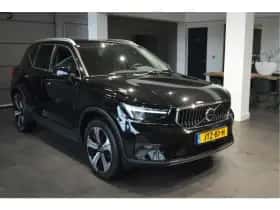Volvo XC40 (2020) thumbnail 3