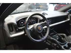 Porsche Cayenne (2025) thumbnail 16