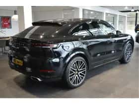 Porsche Cayenne (2025) thumbnail 4