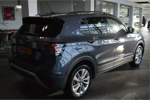 Volkswagen T-Cross (2023) thumbnail 4