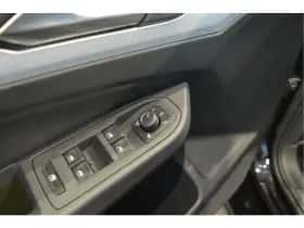Volkswagen Golf (2024) thumbnail 12