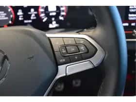 Volkswagen Golf (2024) thumbnail 16