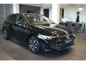 Volkswagen Golf (2024) thumbnail 3