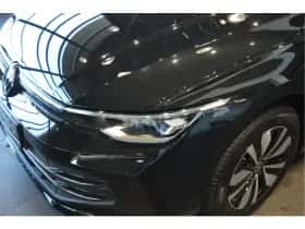 Volkswagen Golf (2024) thumbnail 9