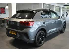 Volkswagen T-Roc (2022) thumbnail 4