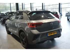Volkswagen T-Roc (2022) thumbnail 6