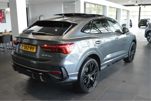 Audi Q3 (2021) thumbnail 4