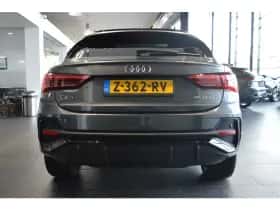 Audi Q3 (2021) thumbnail 5