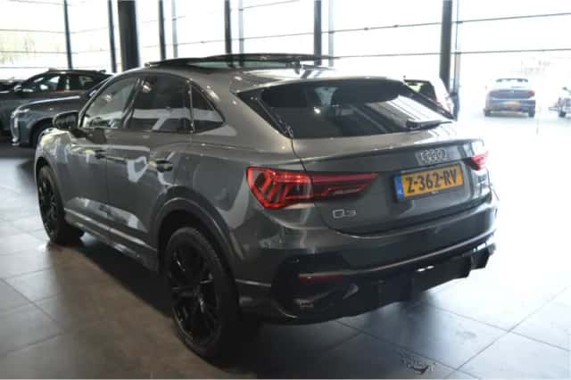 Audi Q3 (2021) thumbnail 6