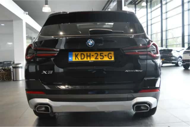 BMW X3 (2021) thumbnail 5