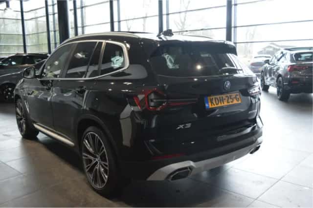 BMW X3 (2021) thumbnail 6