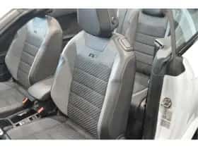 Volkswagen T-Roc thumbnail 11