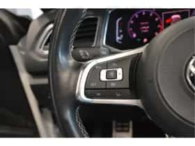 Volkswagen T-Roc thumbnail 15