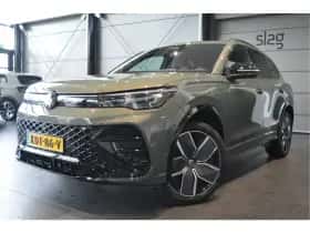 Volkswagen Tiguan (2024) thumbnail 1