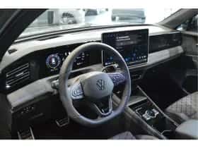 Volkswagen Tiguan (2024) thumbnail 14