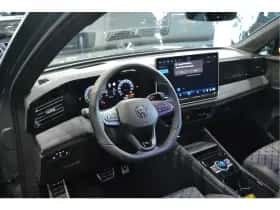 Volkswagen Tiguan (2024) thumbnail 14