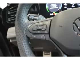 Volkswagen Tiguan (2024) thumbnail 16