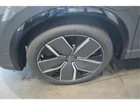 Volkswagen Tiguan (2024) thumbnail 8