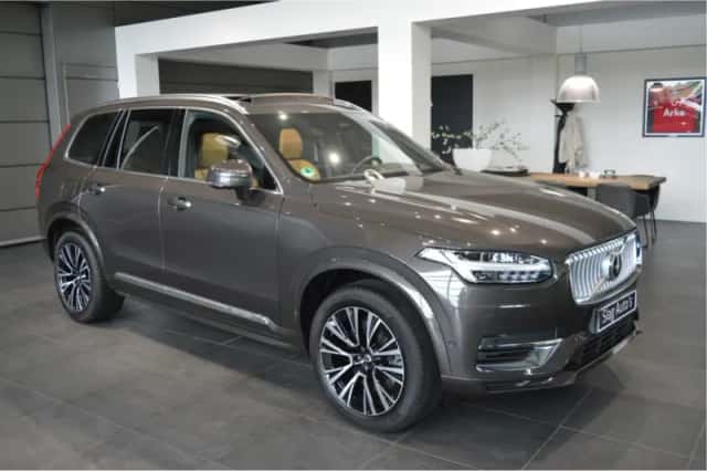 Volvo XC90 (2024) thumbnail 3