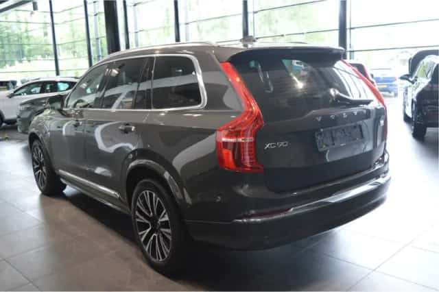Volvo XC90 (2024) thumbnail 5