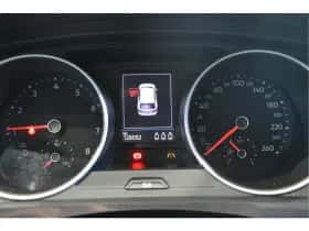 Volkswagen Tiguan (2017) thumbnail 16