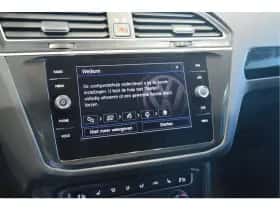 Volkswagen Tiguan (2017) thumbnail 22