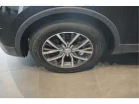 Volkswagen Tiguan (2016) thumbnail 11