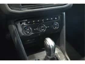 Volkswagen Tiguan (2016) thumbnail 18