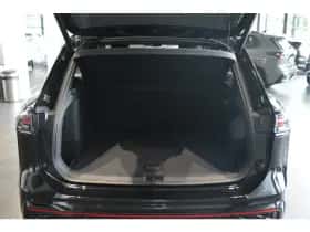 Volkswagen Tiguan (2024) thumbnail 6