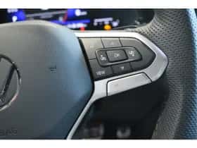 Volkswagen T-Roc (2024) thumbnail 19