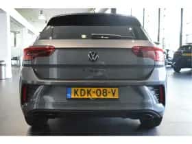 Volkswagen T-Roc (2024) thumbnail 5