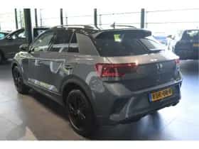 Volkswagen T-Roc (2024) thumbnail 6