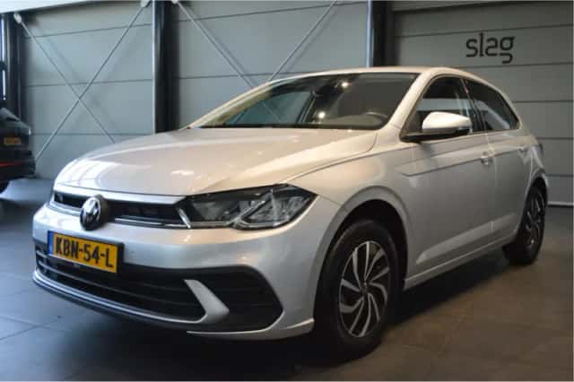 Volkswagen Polo (2024) thumbnail 2