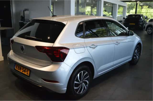 Volkswagen Polo (2024) thumbnail 4