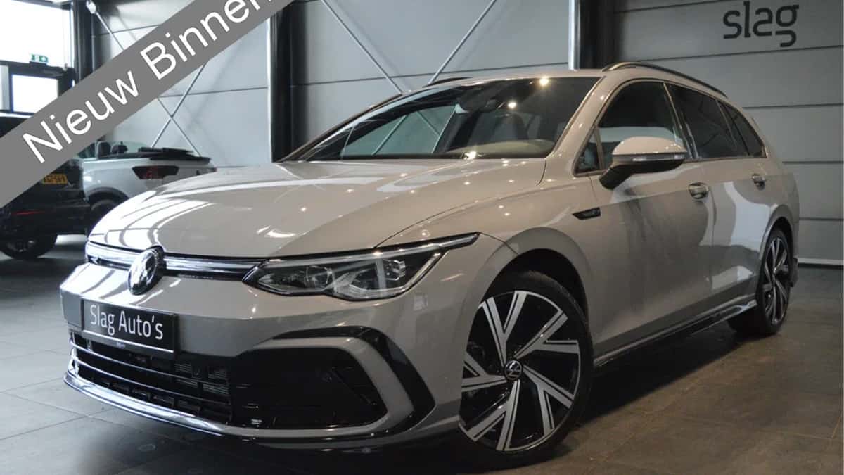 Volkswagen Golf (2021) — foto 1
