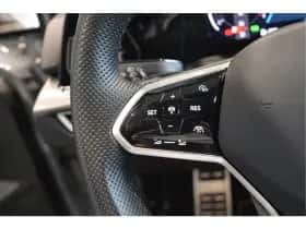 Volkswagen Golf (2021) thumbnail 19