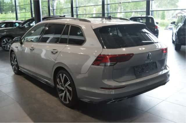 Volkswagen Golf (2021) thumbnail 6