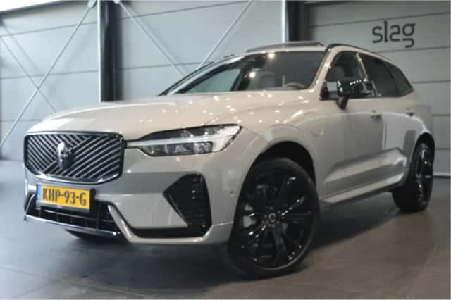 Volvo XC60 (2025) thumbnail 1